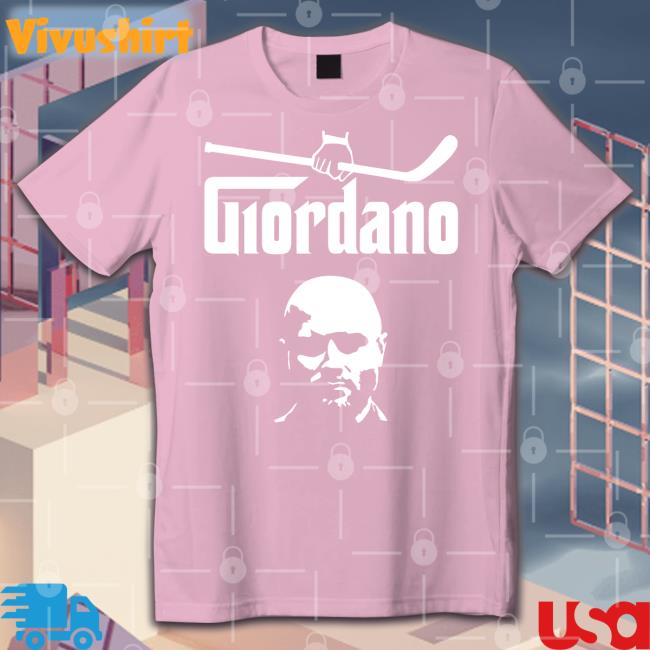 Maple Leafs' Kyle Dubas Wearing The Giordano Tee
