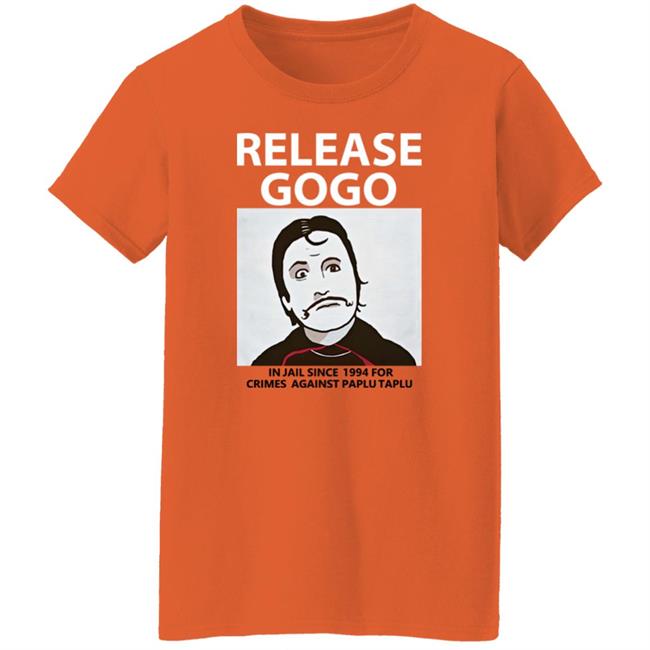Aamir Khan Wearing Release Gogo Shirt Aamir Khan Wearing Release Gogo Shirt