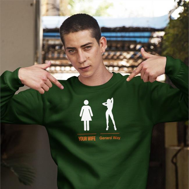 Icypiiots Your Wife Gerard Way Sweatshirt