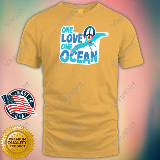 Legendary Musician Jimmy Buffett One Love One Ocean Long Sleeved T-Shirt