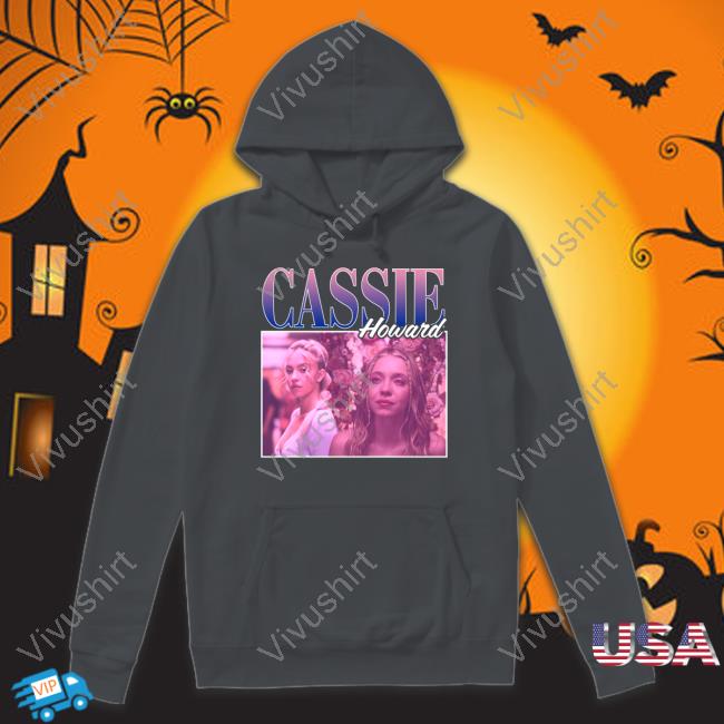 Taylorstoebeans Cassie Howard Euphoria 90S Long Sleeve